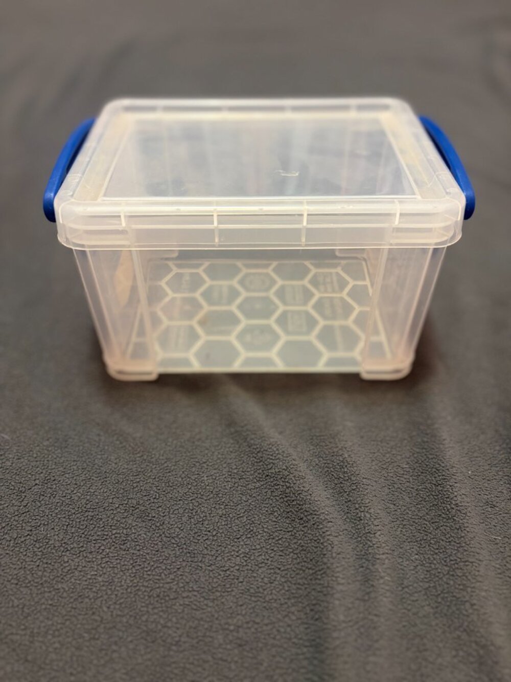 small container - Picture 2 of 5
